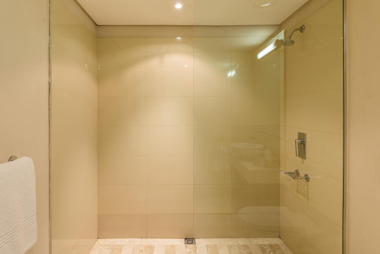 V&a Waterfront Luxury By Nivar Apartment